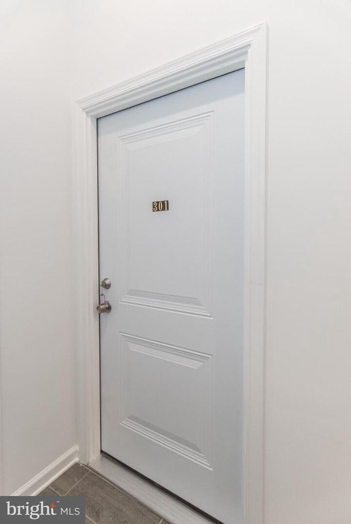 Property Photo:  315 N Preston Street 301  PA 19104 