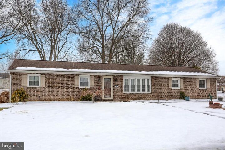 Property Photo:  102 Fairway Drive  PA 17055 