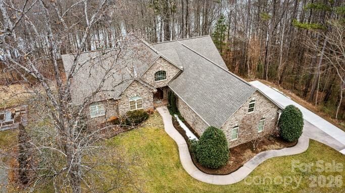Property Photo:  6124 Plantation Pointe Drive  NC 28630 
