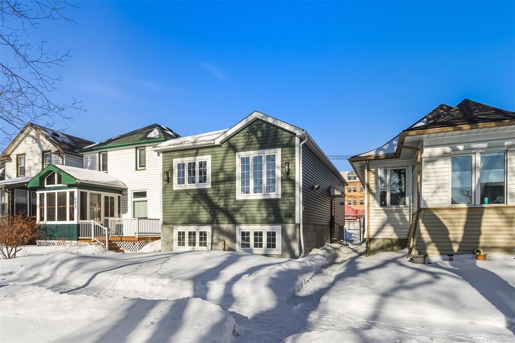Photo de la propriété: 691 Dudley Avenue MB R3M 1P7