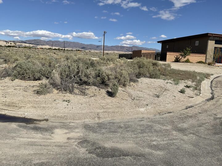 Property Photo:  00 Vanderveer Dr.  CA 92254 