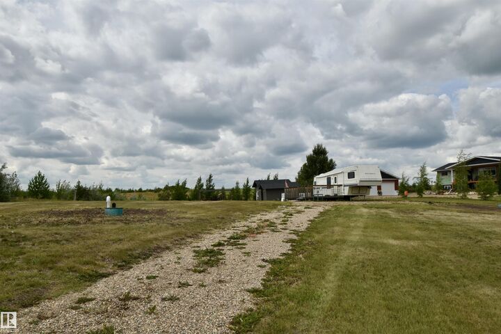 Property Photo:  801 56316 Rng Rd 113  AB T0A 1E0 