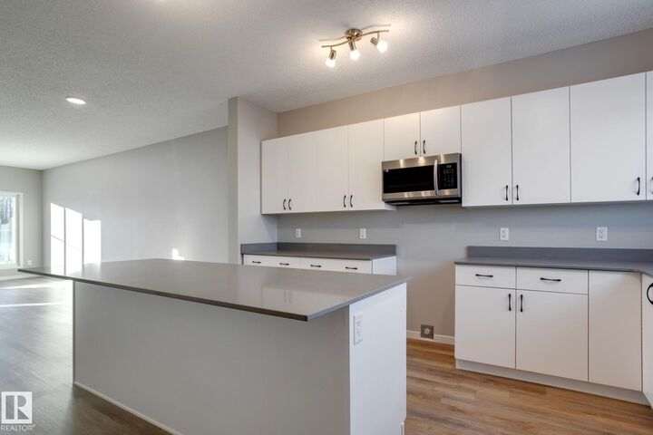 Property Photo:  6226 175A Avenue NW  AB T5Y 4H3 