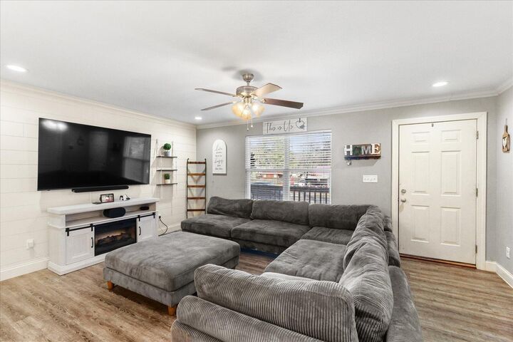 Property Photo: 909 Hickory Street TN 37347