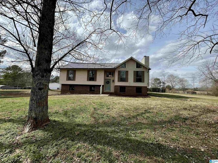 Property Photo:  1215 County Road 609  AL 35077 