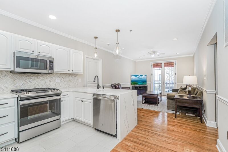 Property Photo:  501 9th St 303  NJ 07030 