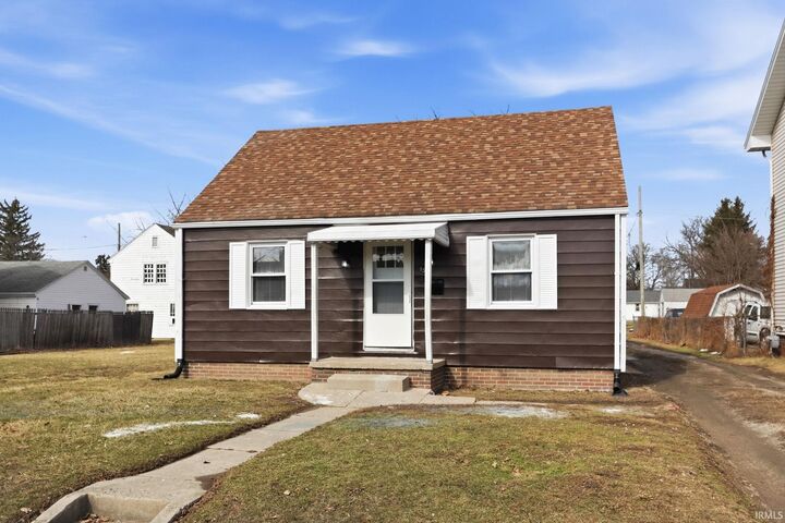 Property Photo:  1515 E Rudisill Boulevard  IN 46806 