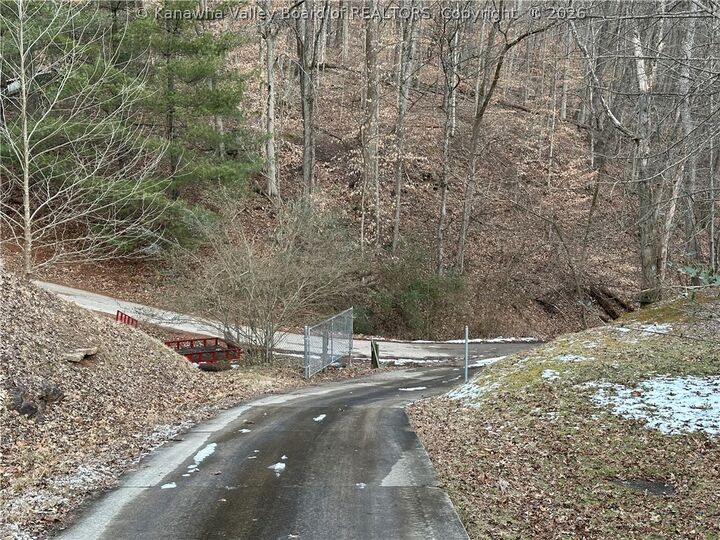 Property Photo:  2129 Scraggs Drive  WV 25387 