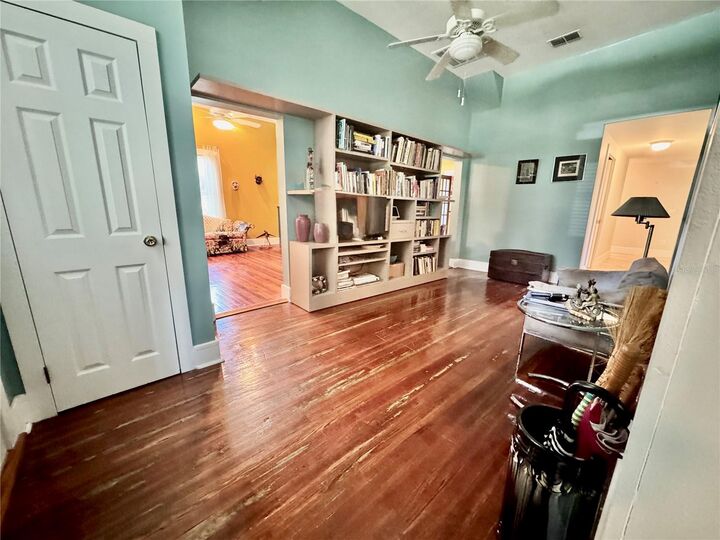 Property Photo:  18708 NW 240th Street  FL 32643 