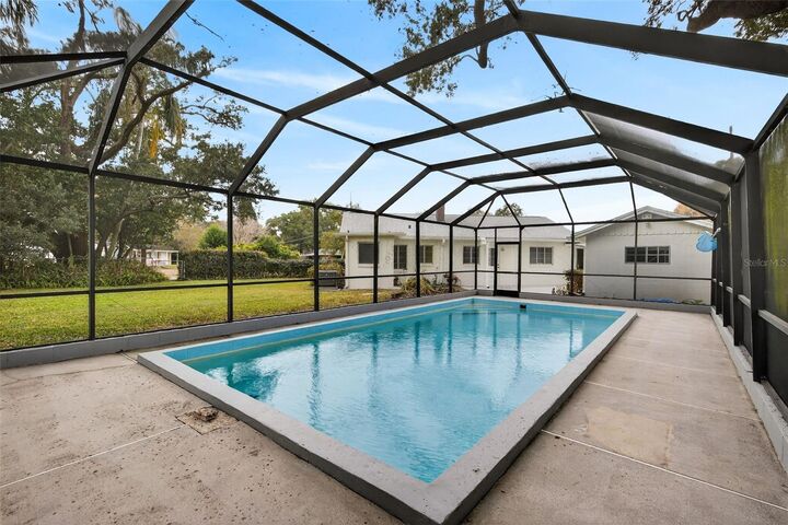 Property Photo:  821 Winthrop Place  FL 32803 