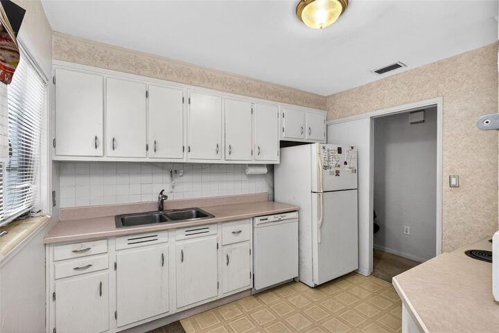 Property Photo:  821 Winthrop Place  FL 32803 