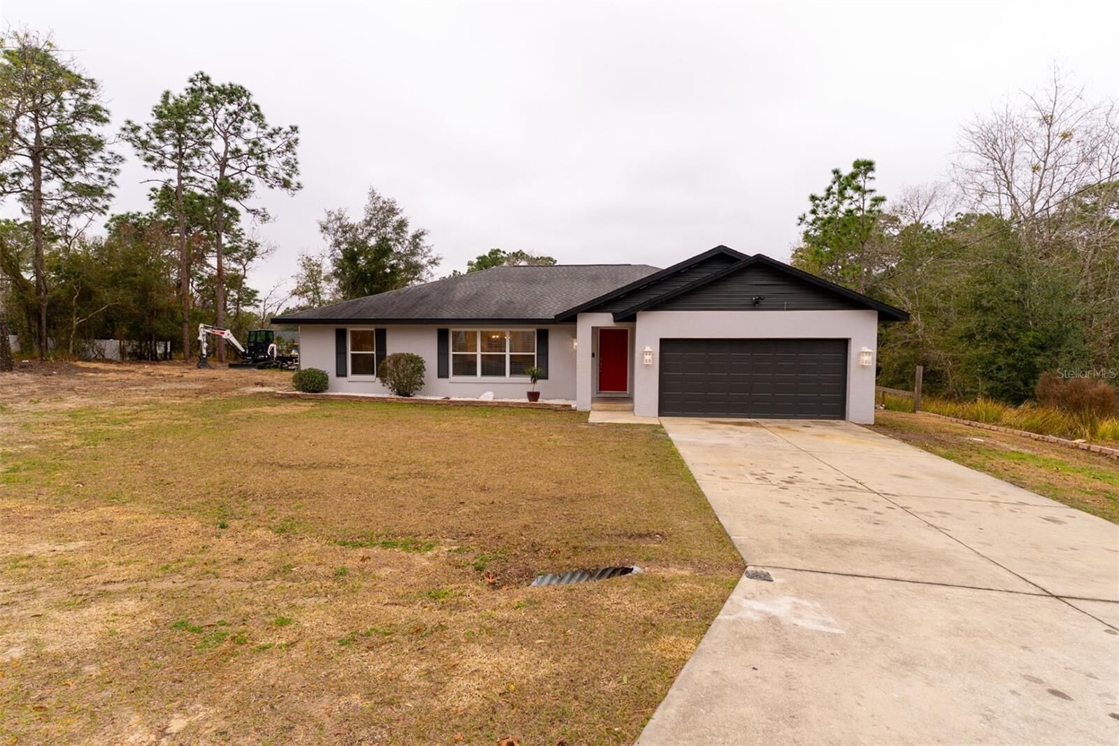 Property Photo: 10 Hemlock Court Pass FL 34472