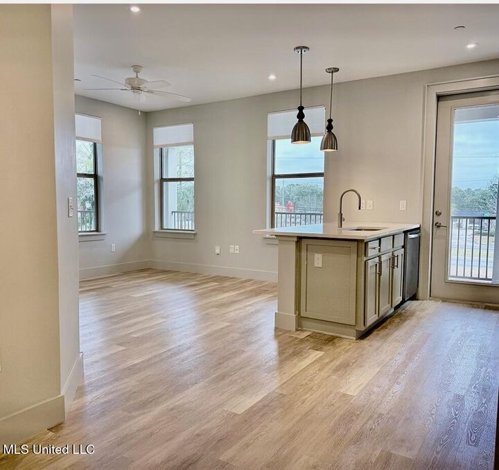 Property Photo:  2501 Bienville Boulevard  MS 39564 