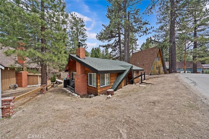 Property Photo:  731 Yukon Rd  CA 92341 