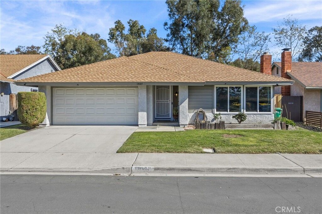 Property Photo:  13065 San Clemente Ln  CA 91710 