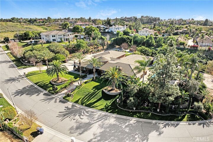 Property Photo: 6897 Chartwell Drive CA 92506