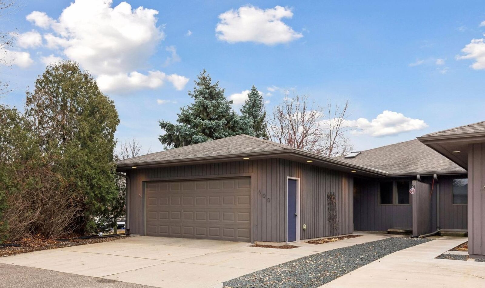 Property Photo:  600 Zanmiller Drive  MN 55057 