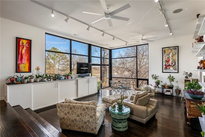 Property Photo:  22 Ravenshoe Road  AR 72756 