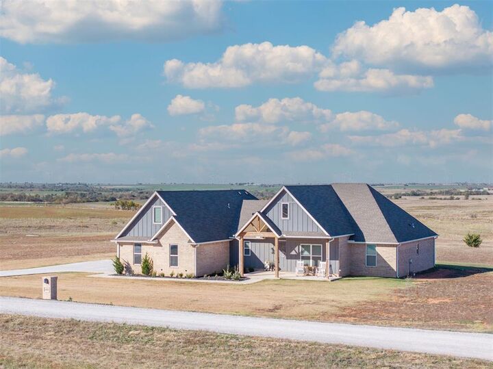 Property Photo:  4169 Red Cedar NW Avenue  OK 73078 