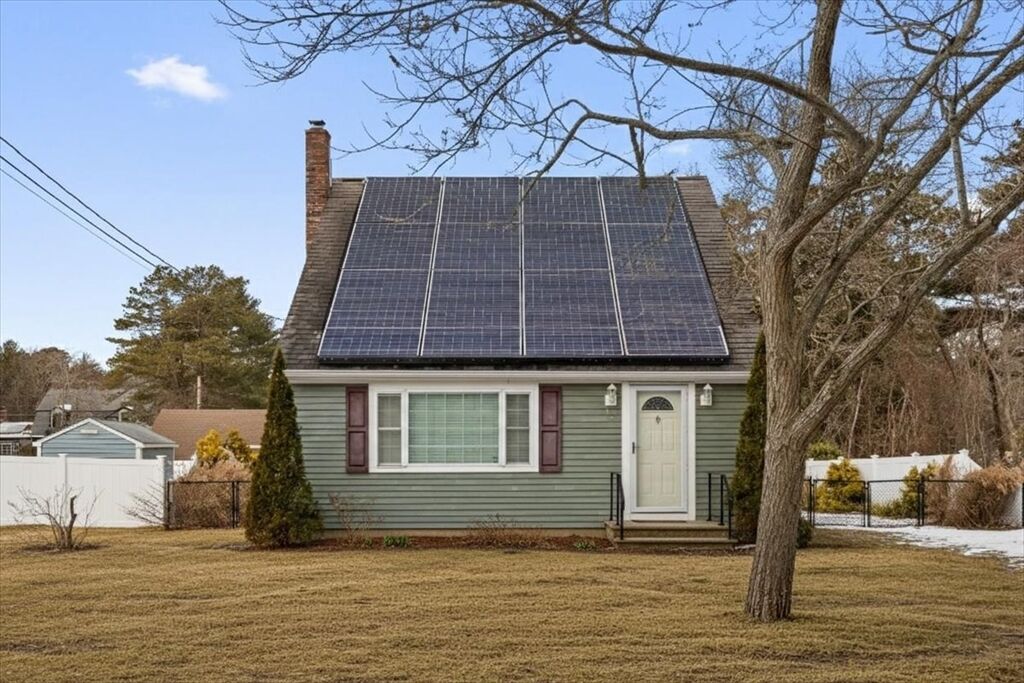 Property Photo:  52 Nickerson St  MA 02360 