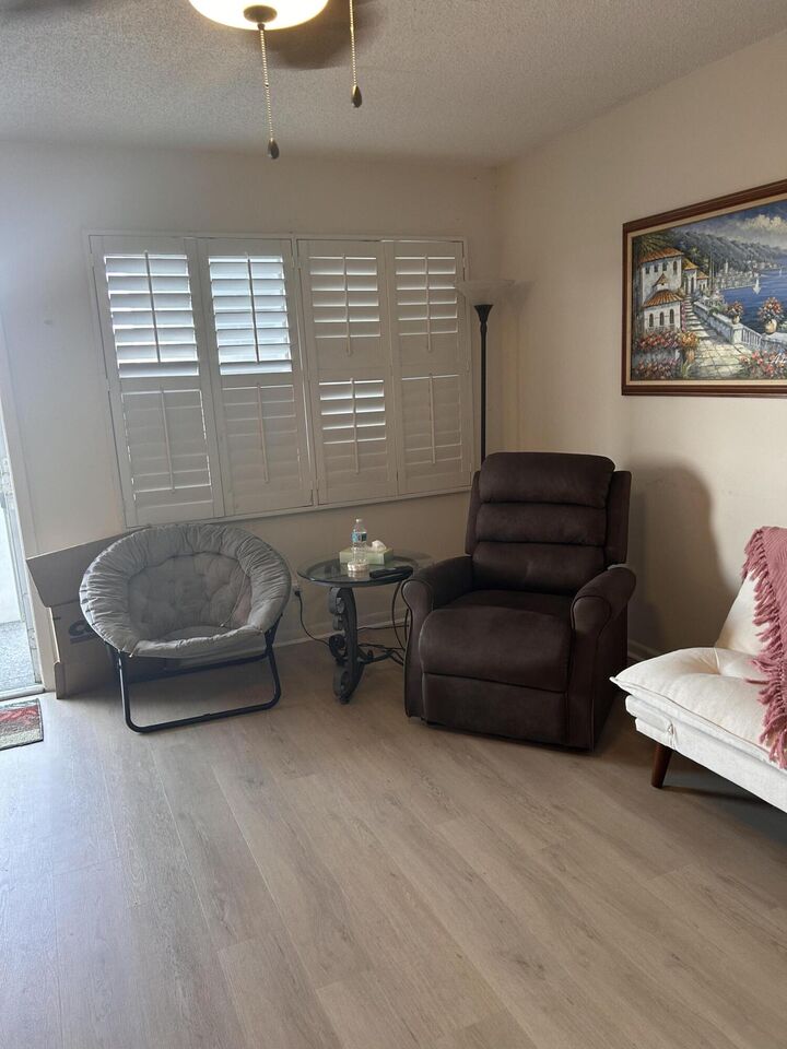 Property Photo:  3017 N Farnham Street N 3047  FL 33442 