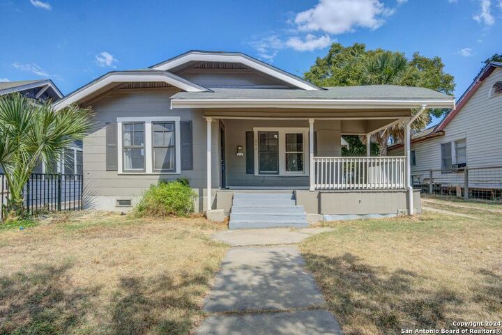 Property Photo:  543 Kayton  TX 78210 