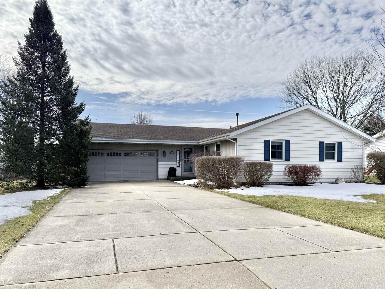 Property Photo:  3438 Spruce Street  WI 53546 