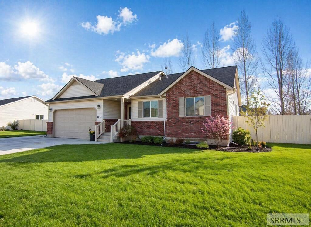 Property Photo:  3824 Deer Stream Drive  ID 83401 