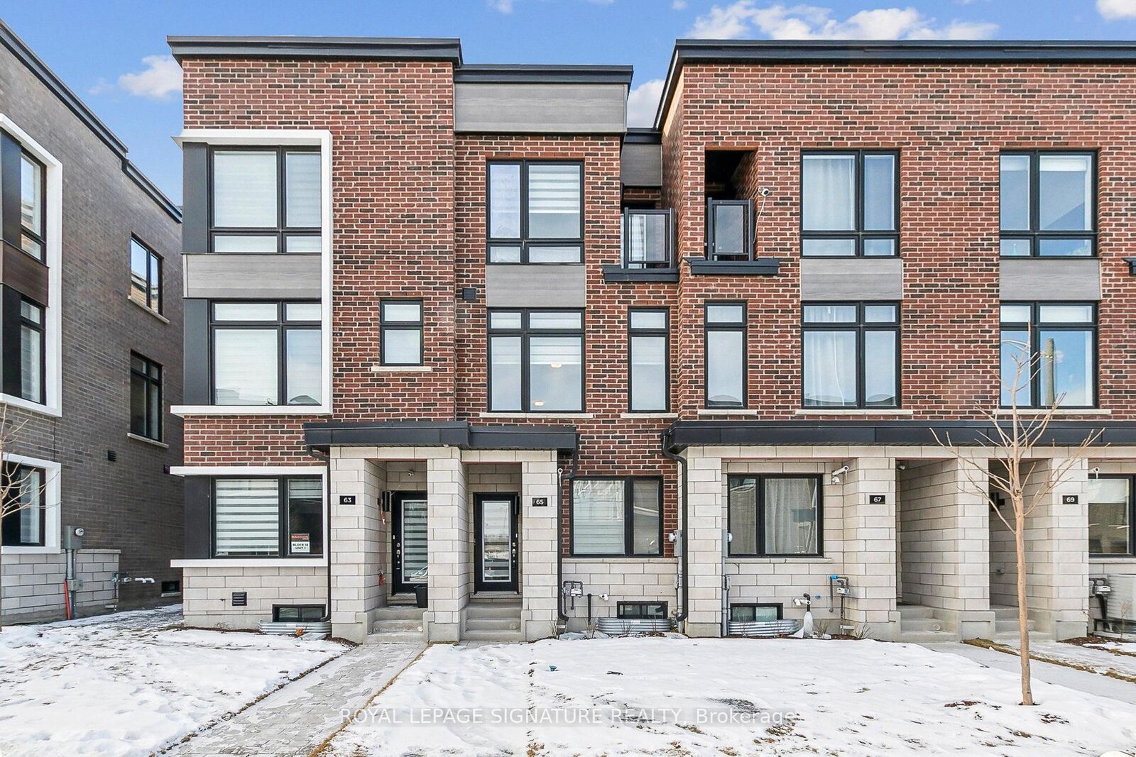 Property Photo: 65 Akil Thomas Gardens ON M1P 3C1