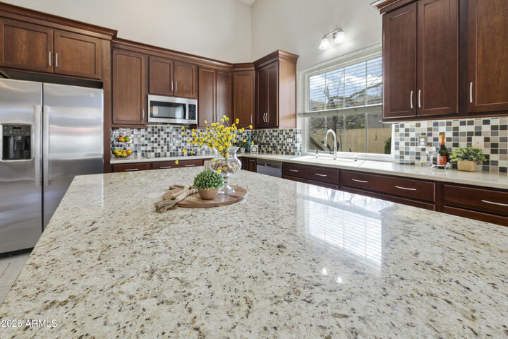 Property Photo:  1156 N Jamaica Way  AZ 85234 