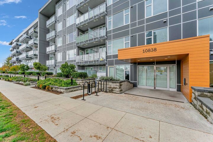 10838 Whalley Boulevard 516 — photo 1