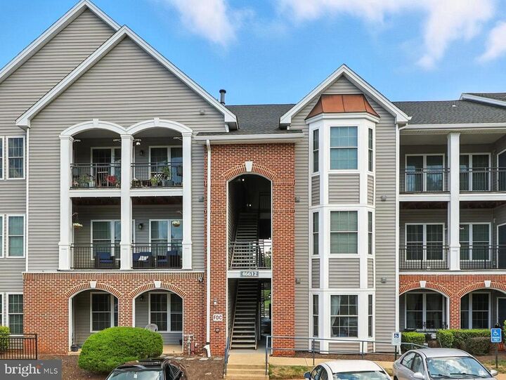 Property Photo:  46612 Drysdale Terrace 302  VA 20165 
