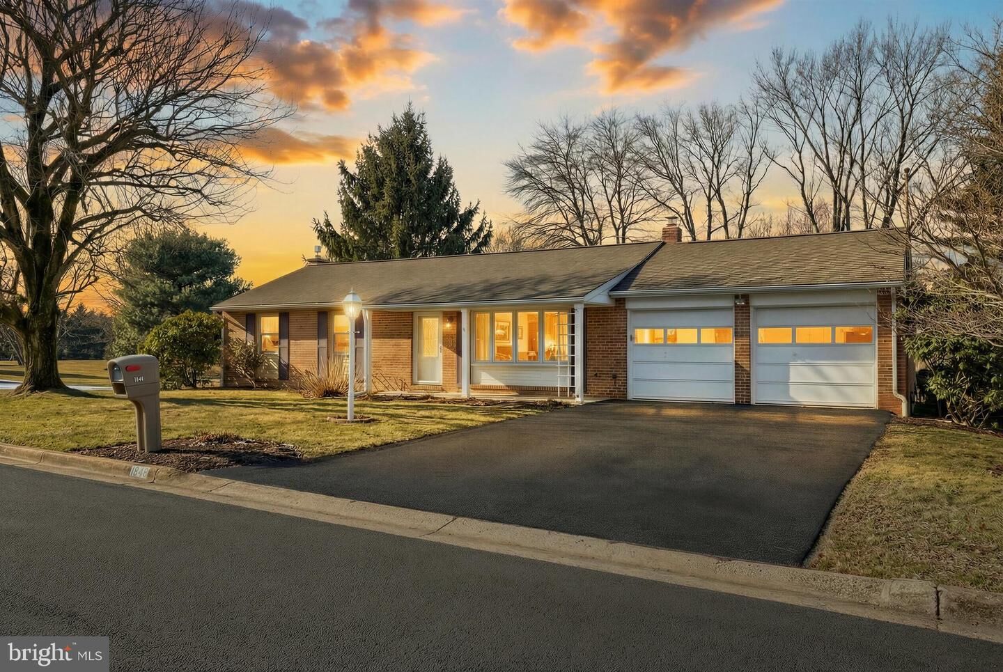 Property Photo:  1848 Radnor Road  PA 17402 