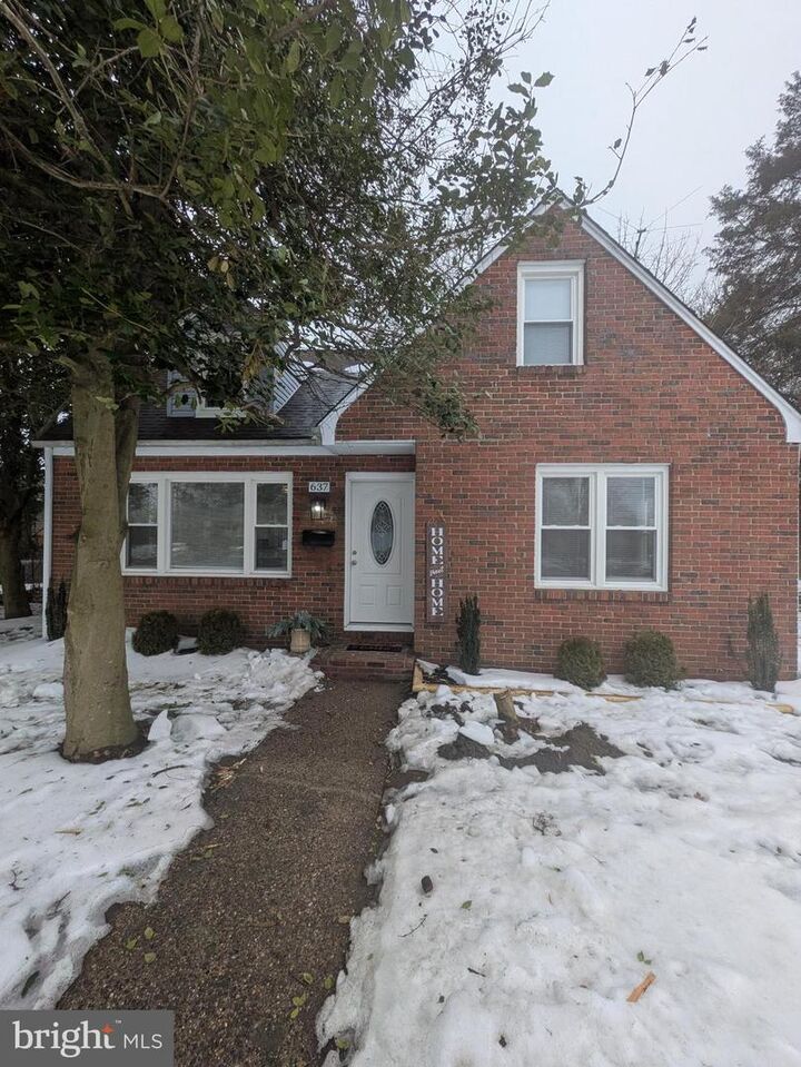 Property Photo:  637 W Somerdale Road  NJ 08083 
