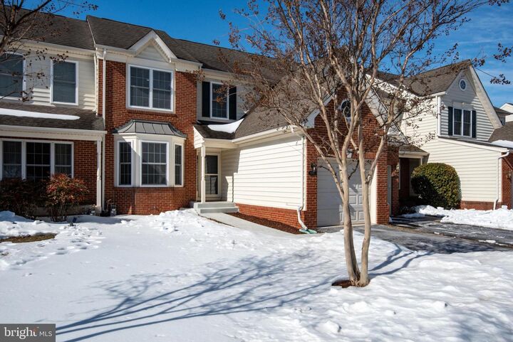 Property Photo:  5590 Arrowfield Terrace  VA 20169 