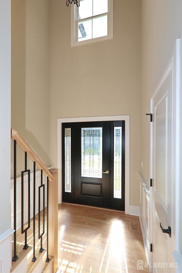 Property Photo:  187 King Street  NJ 07023 