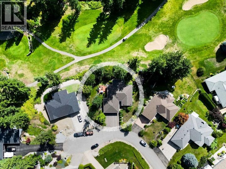 Property Photo: 2600 Fairway Place BC V0E 1H2