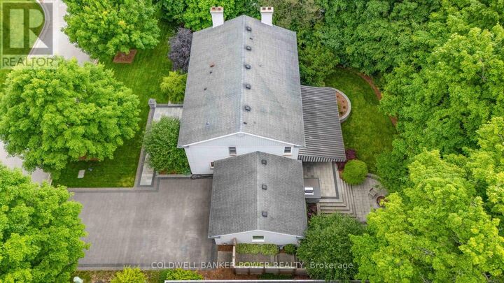 Property Photo: 4 Linksgate Road ON N6G 2A7