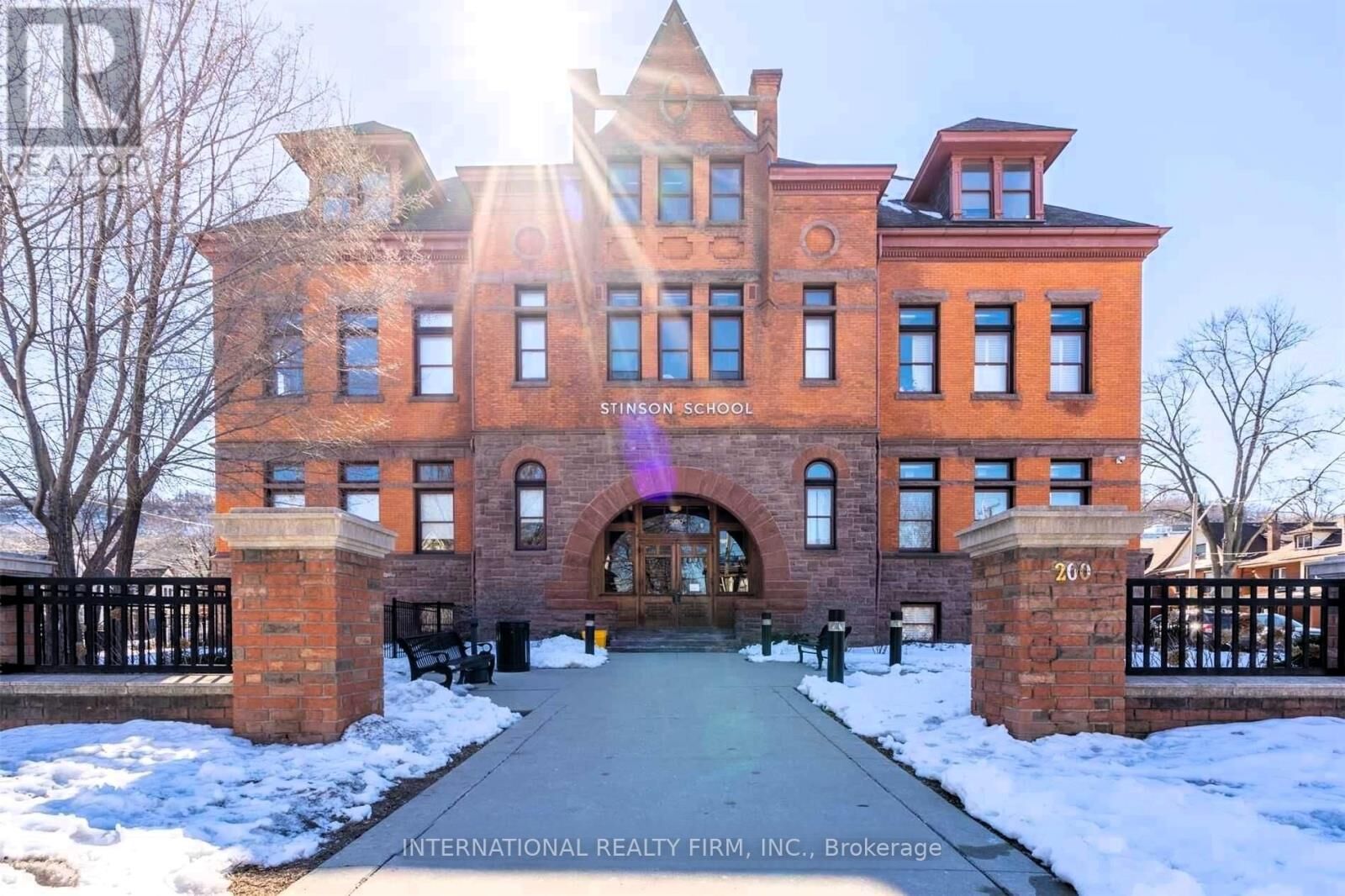 Property Photo:  200 Stinson Street Ph16  ON L8N 4J5 