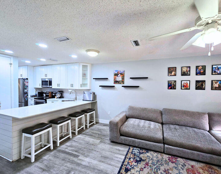 Property Photo: 11 NW Poulton Drive Unit E FL 32548