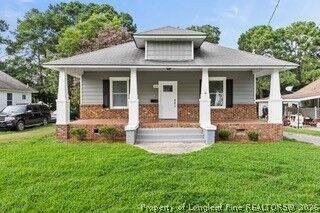 Property Photo: 204 W E Street NC 28339