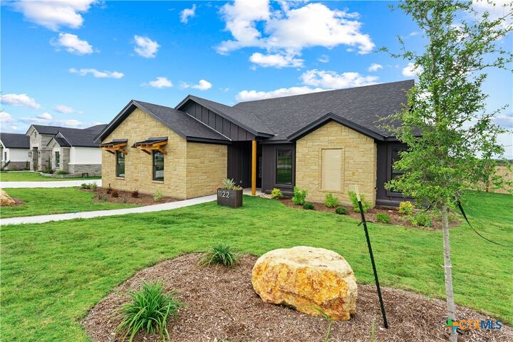 Property Photo: 1122 Northcross Drive TX 76571