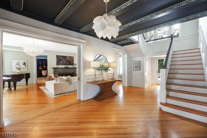 Property Photo:  318 South Euclid Avenue  NJ 07090 