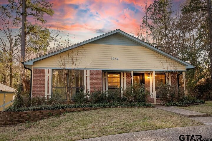 Property Photo:  1656 Pineview Ln  TX 75771 