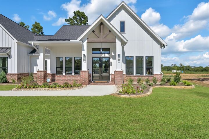 Property Photo: 8557 Butler Ranch Court TX 77363