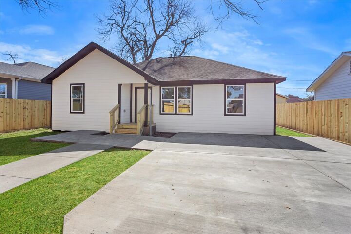 Property Photo:  7606 Ilex Street  TX 77012 