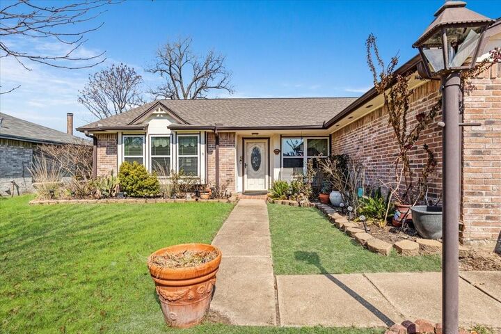 Property Photo: 16730 Summer Dawn Lane TX 77095