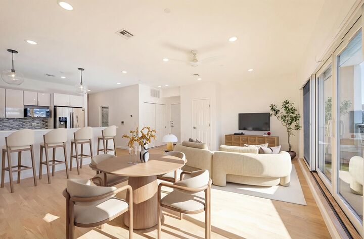 Property Photo: 936 Pavonia Ave Unit 3-A NJ 07306