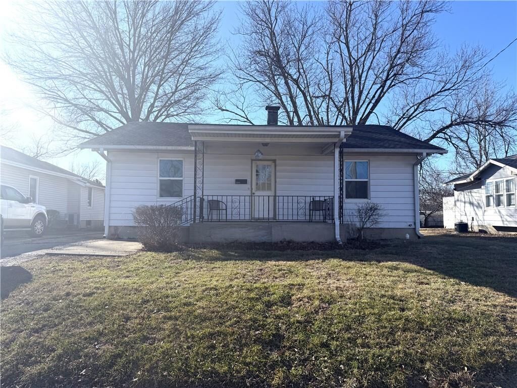 Property Photo:  1418 Polk Street  MO 64601 