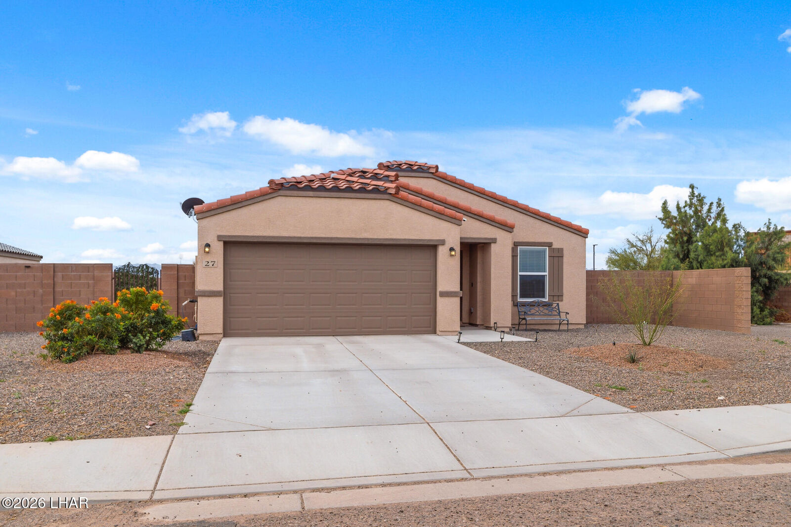 Property Photo:  27 Augusta Dr  AZ 86440 